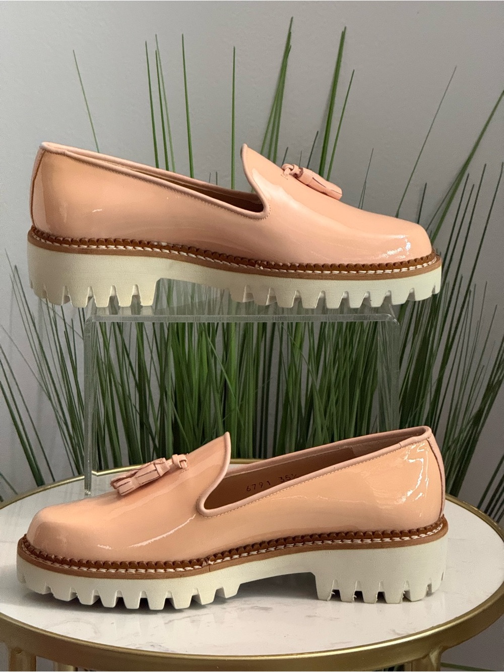Jon Josef Patent Tassel Mug Sole Loafer